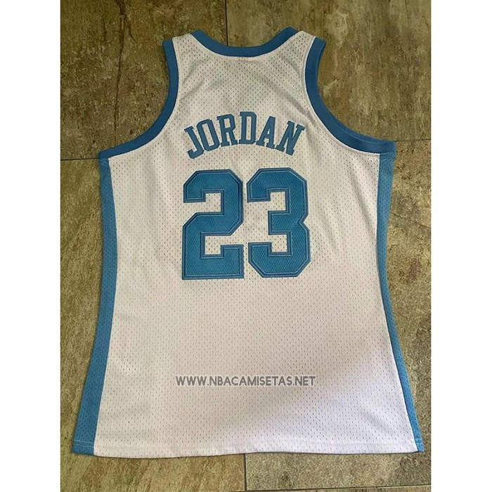 Camiseta NCAA North Carolina Tar Heels Michael Jordan NO 23 Mitchell & Ness 1983-84 Blanco